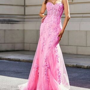 Elegant Pink Strapless Corset Mermaid Gown